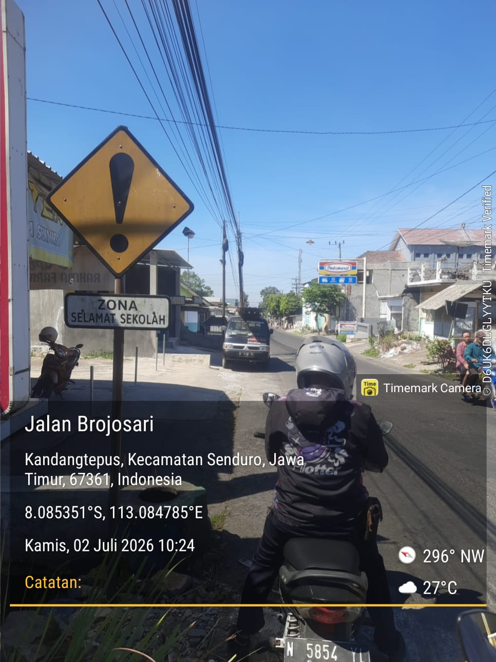 Foto Perlengkapan