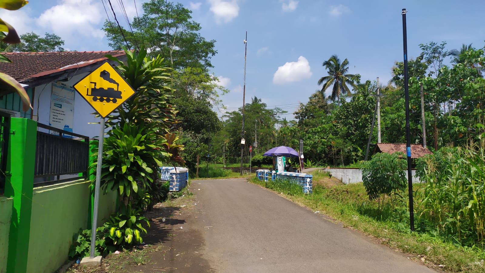 Foto Rambu Tanpa Pintu