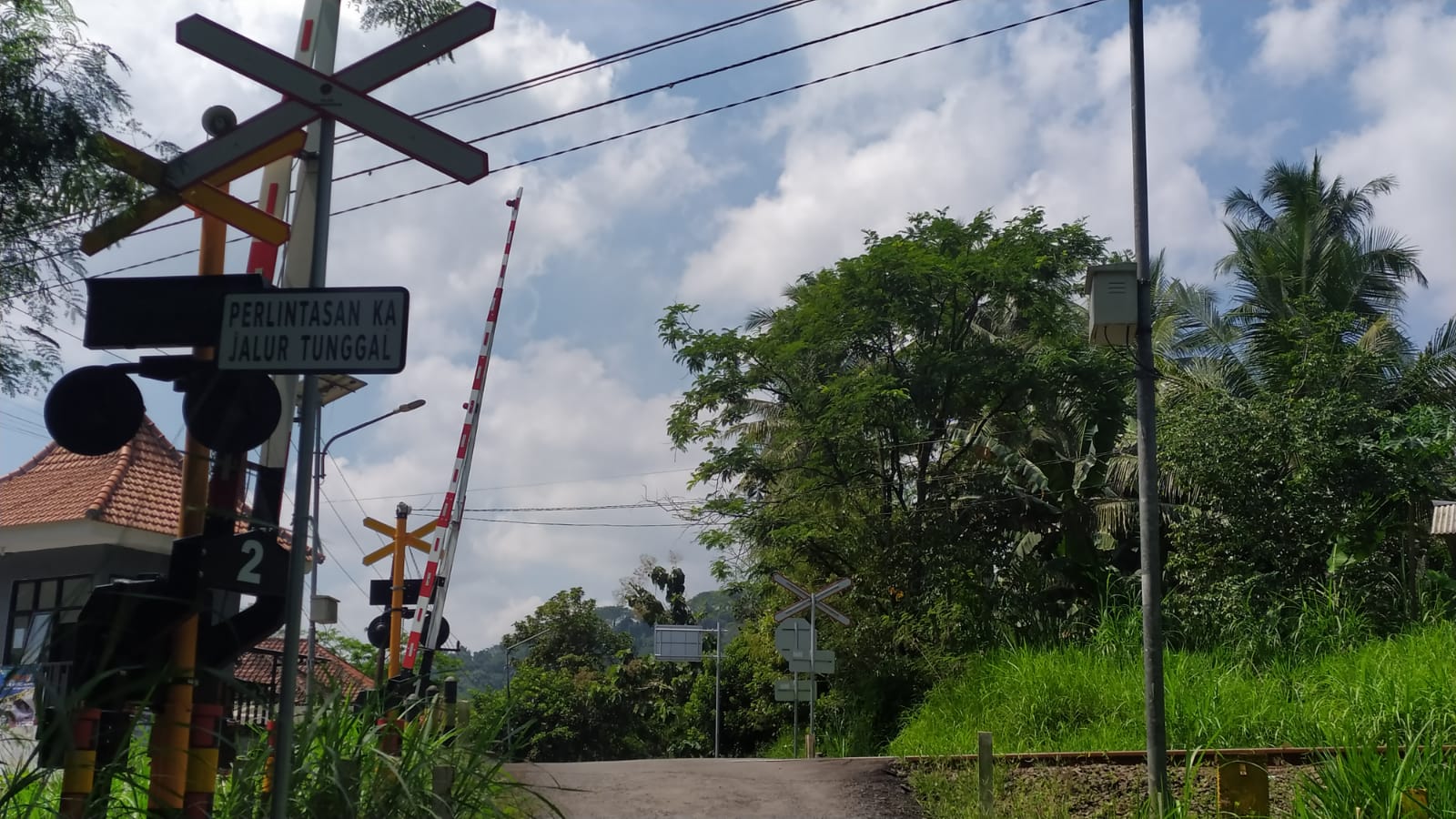 Foto Rambu Jalur Tunggal