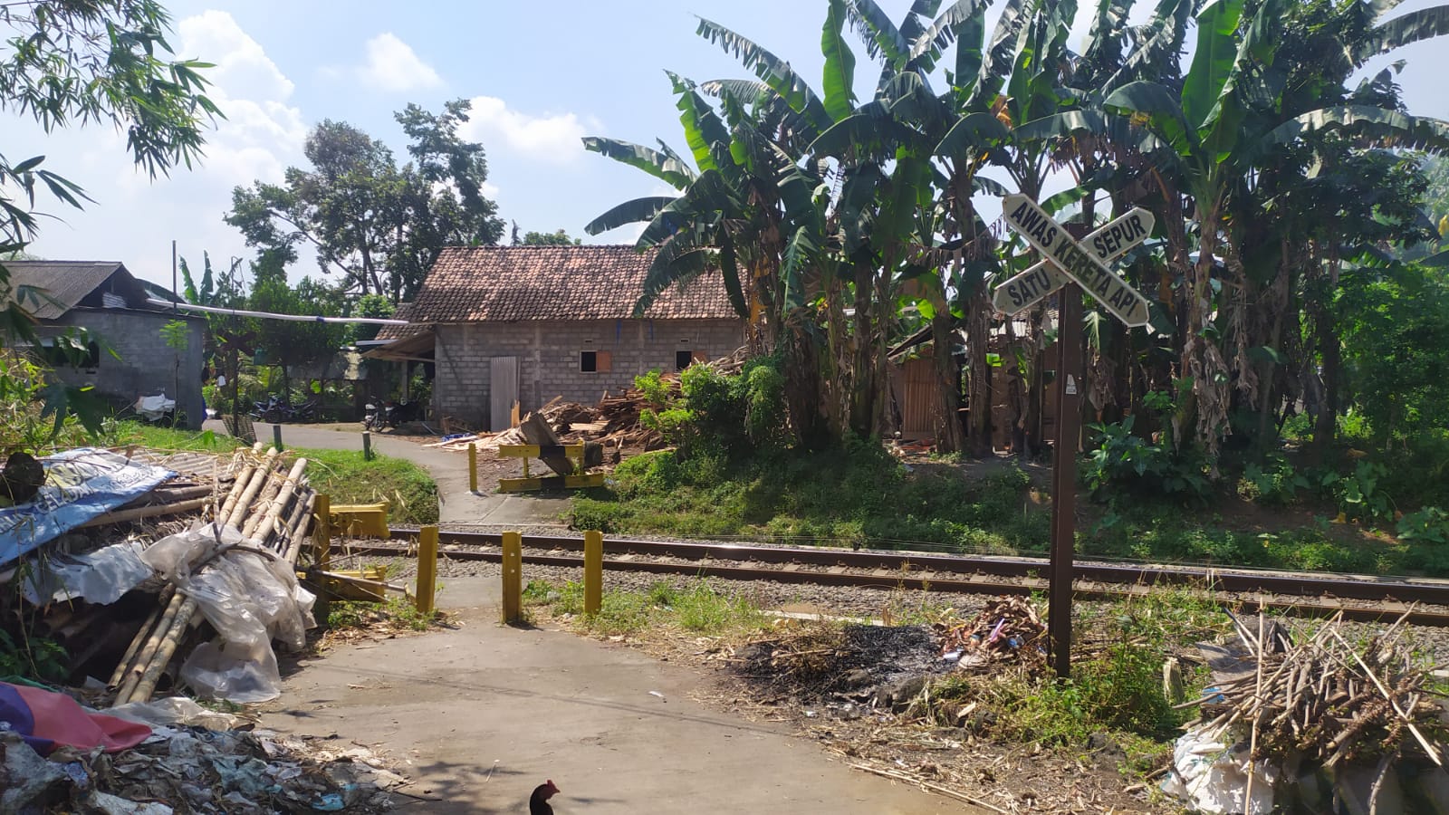 Foto Rambu Tanpa Pintu