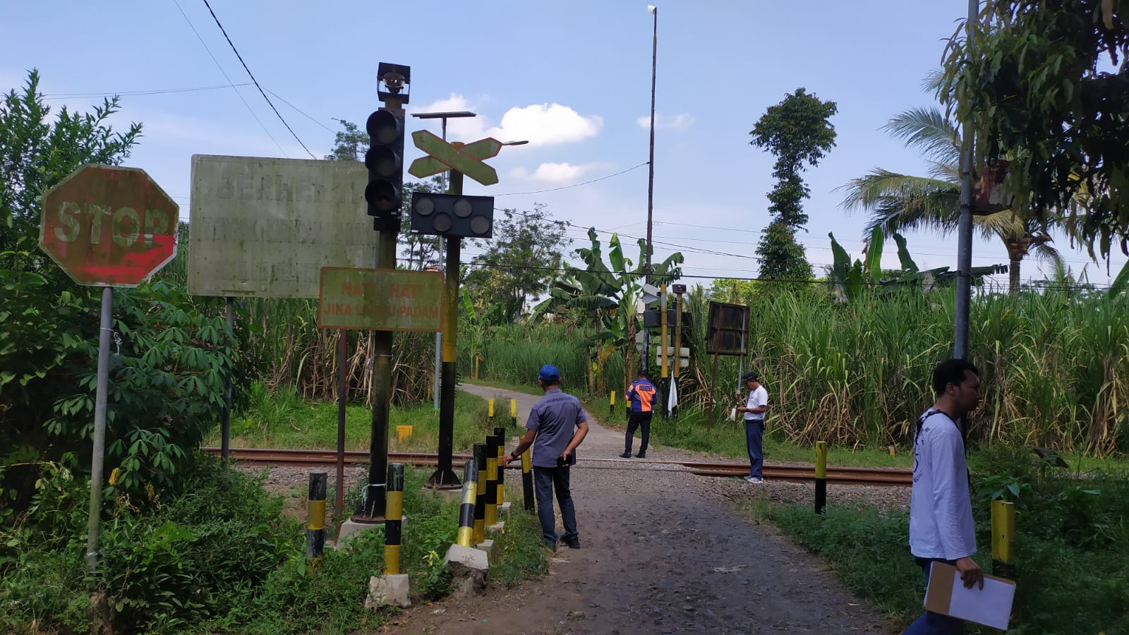 Foto Rambu Jalur Tunggal